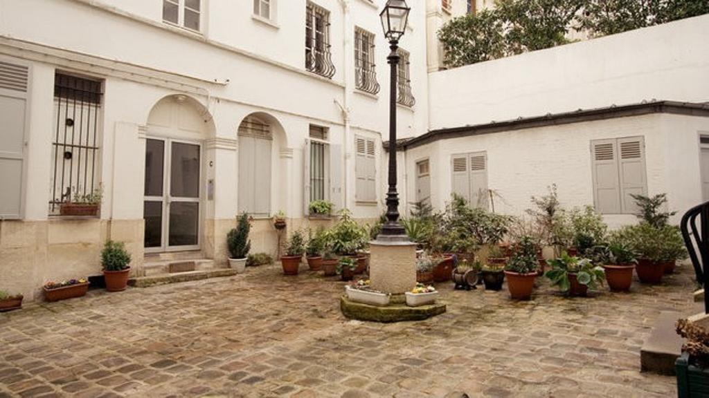 Montmartre Abbesses-Artist Village Paris Exterior foto